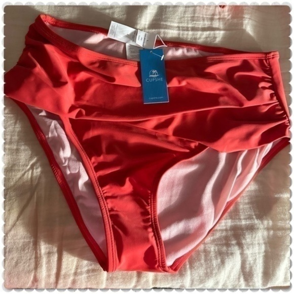CUPSHE NWT EMERGE WRAP HIGH WAIST BOTTOMS HALTER TOP RETRO BIKINI SET Medium - Picture 6 of 13